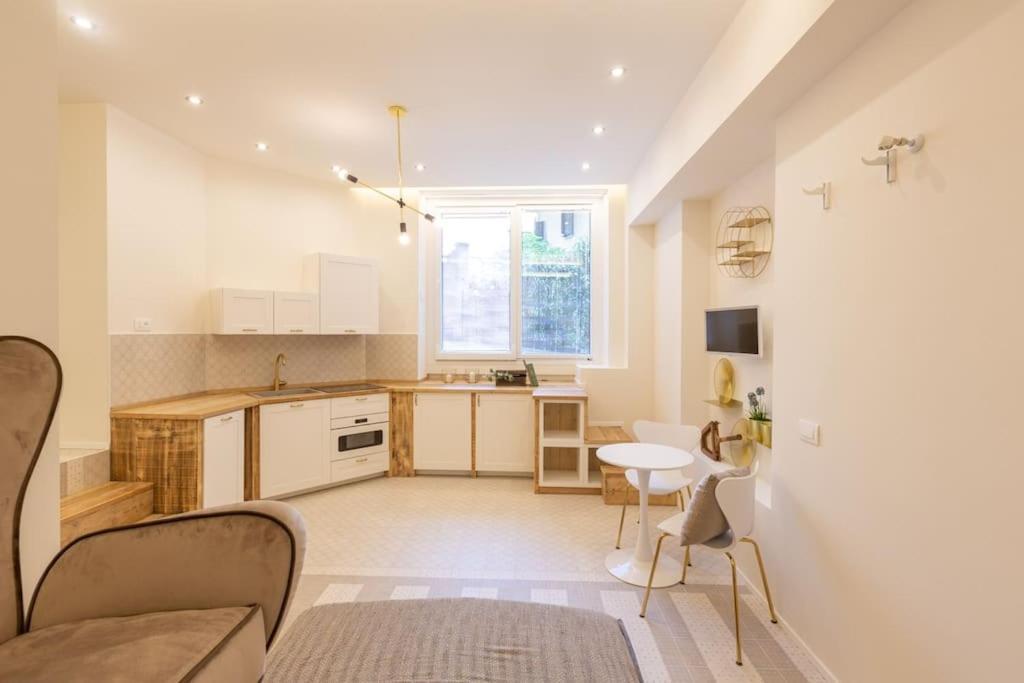 5Fo6 Navigli - Duomo - Boho - Minimal Apartman Milánó Kültér fotó